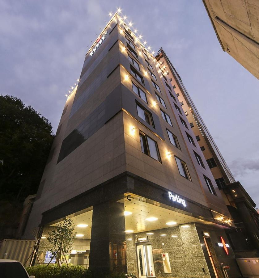 Maron Hotel Nampo Пусан Екстериор снимка