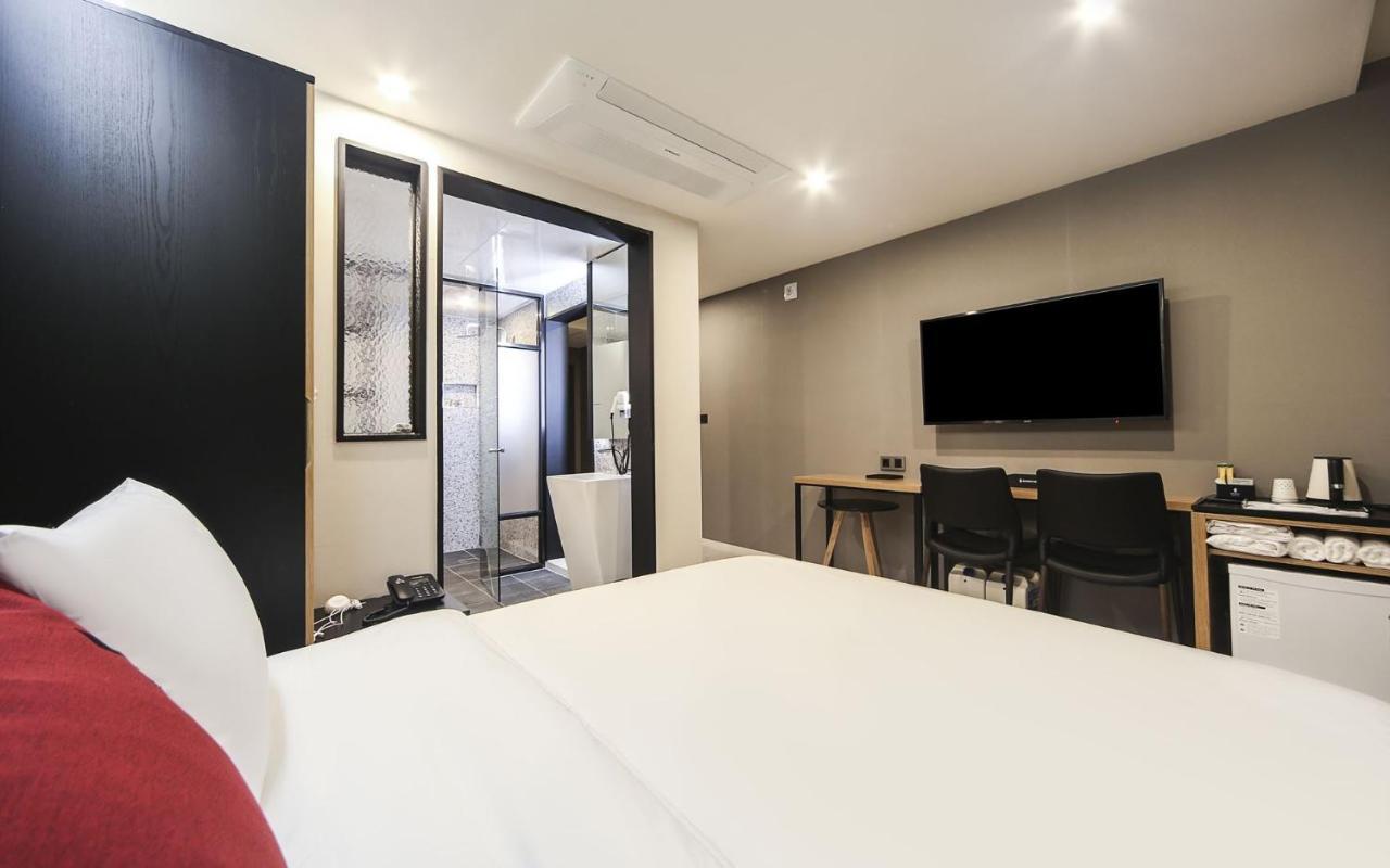 Maron Hotel Nampo Пусан Екстериор снимка