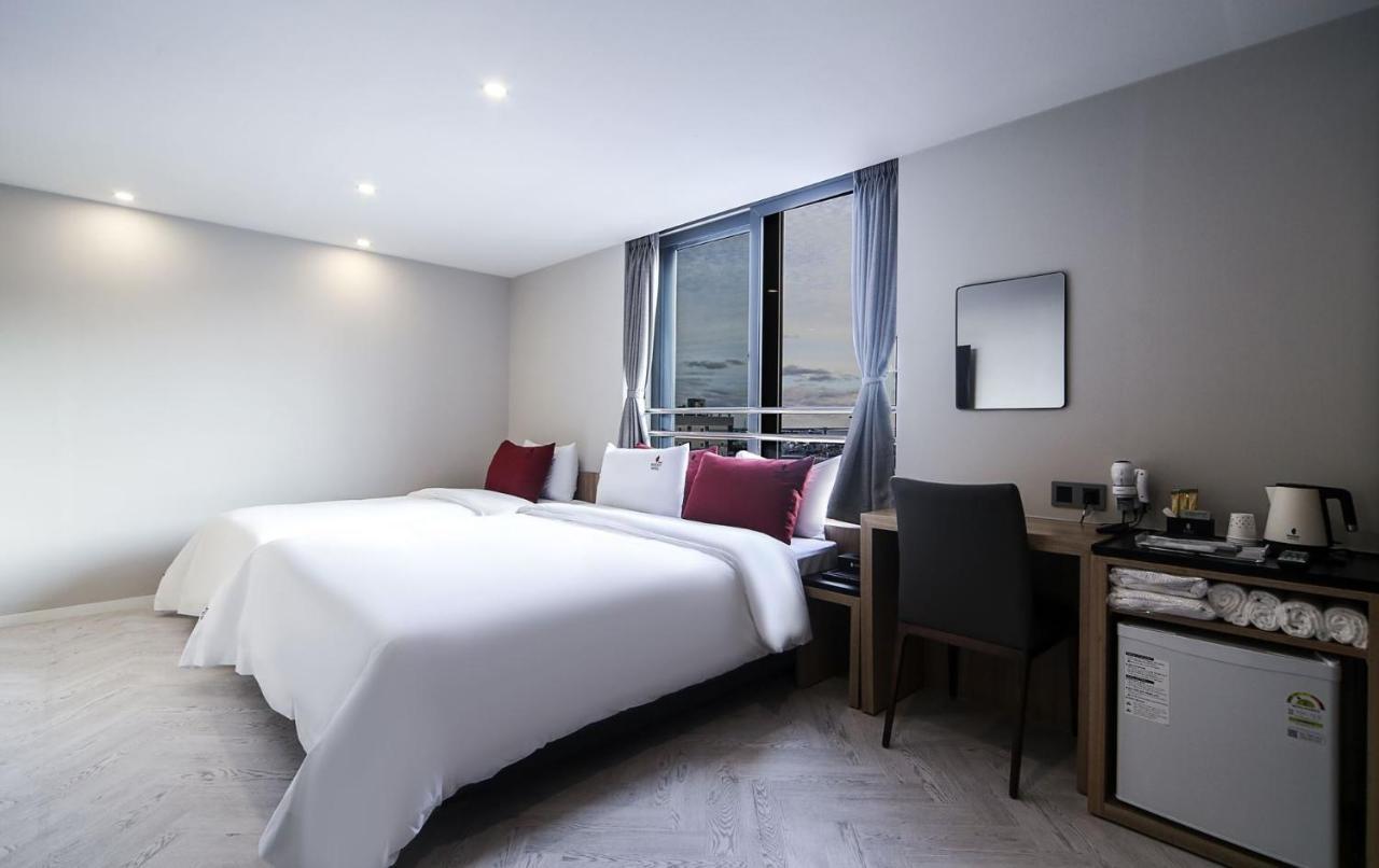 Maron Hotel Nampo Пусан Екстериор снимка