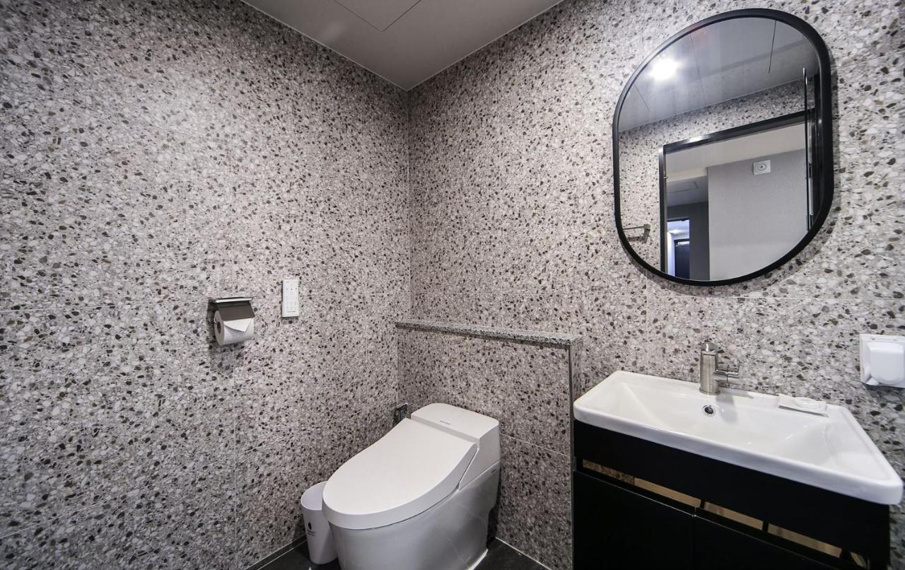 Maron Hotel Nampo Пусан Екстериор снимка
