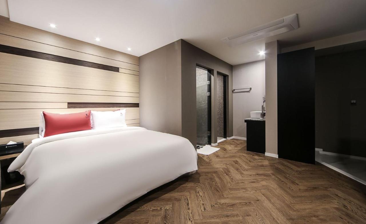 Maron Hotel Nampo Пусан Екстериор снимка