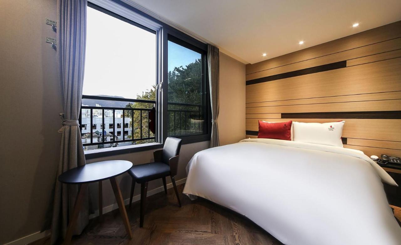 Maron Hotel Nampo Пусан Екстериор снимка