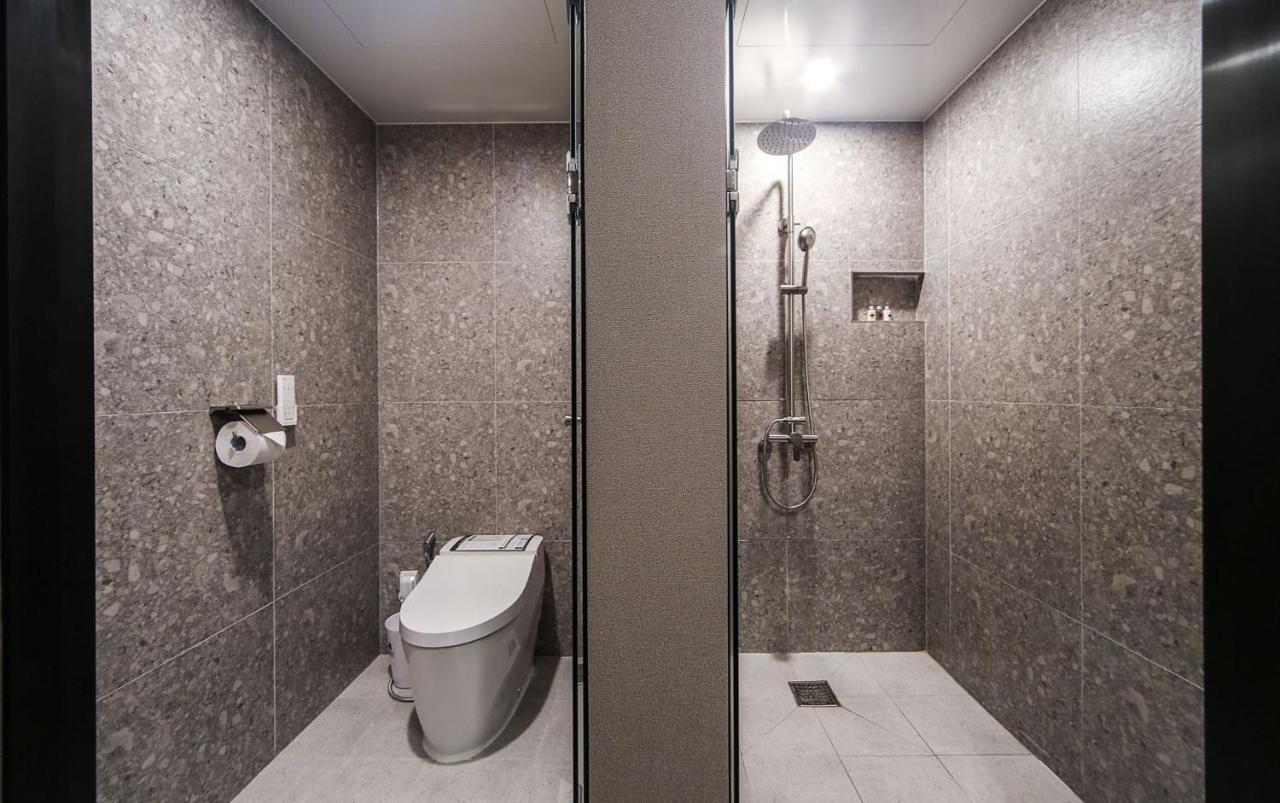 Maron Hotel Nampo Пусан Екстериор снимка