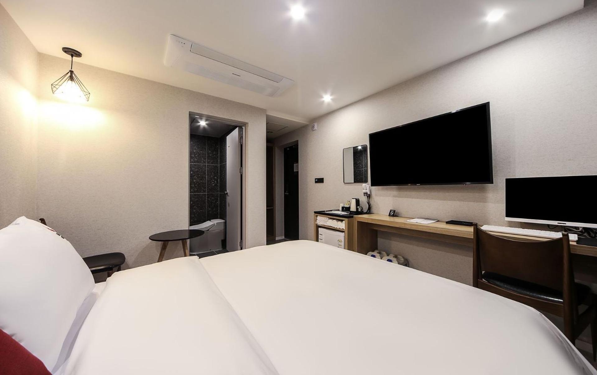 Maron Hotel Nampo Пусан Екстериор снимка