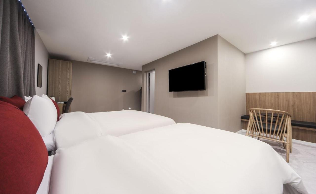 Maron Hotel Nampo Пусан Екстериор снимка